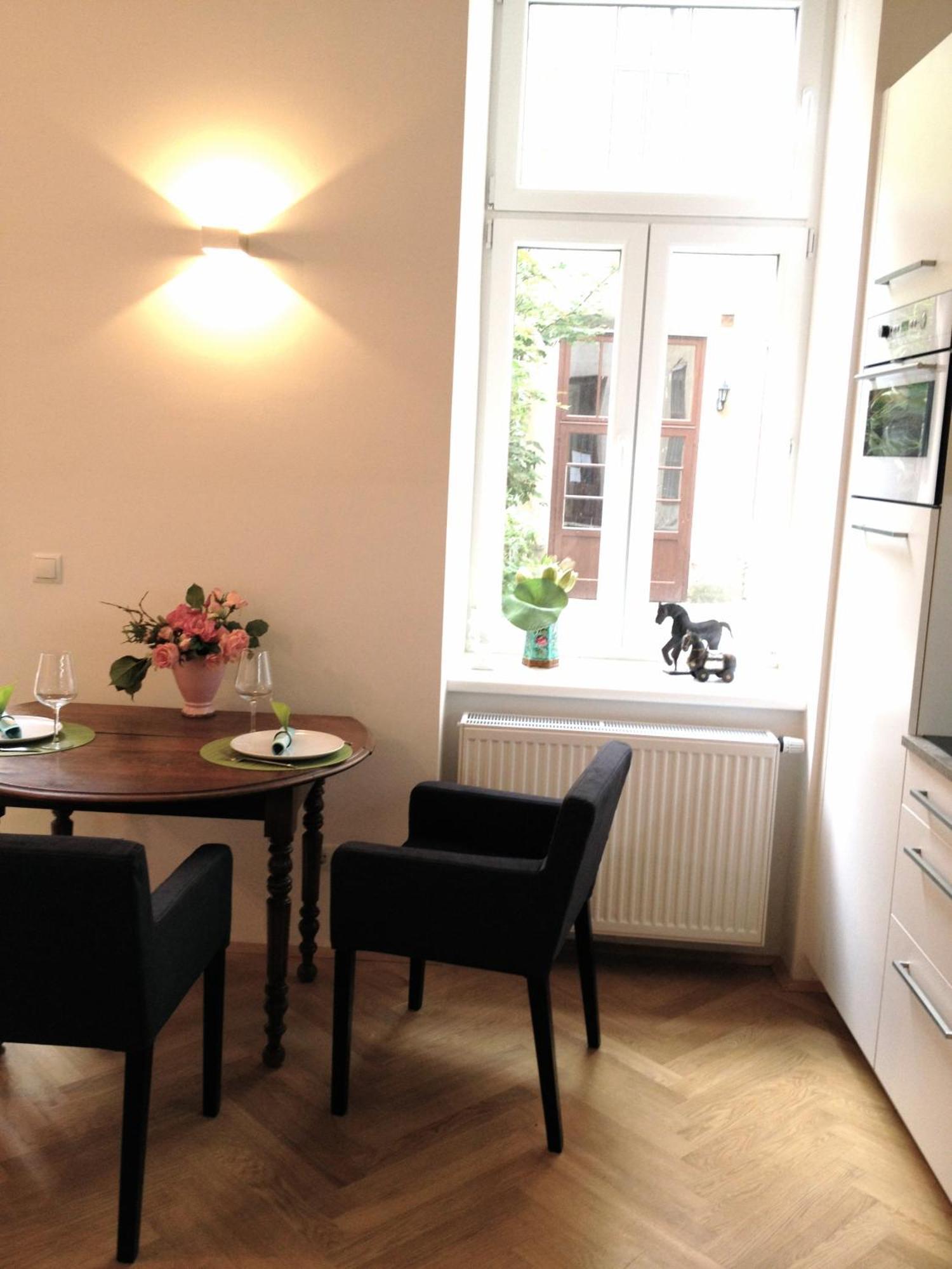 Hoheschule Apartment Levade Wina Bagian luar foto